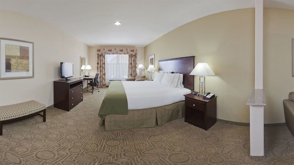 Holiday Inn Express & Suites Brownfield Εξωτερικό φωτογραφία