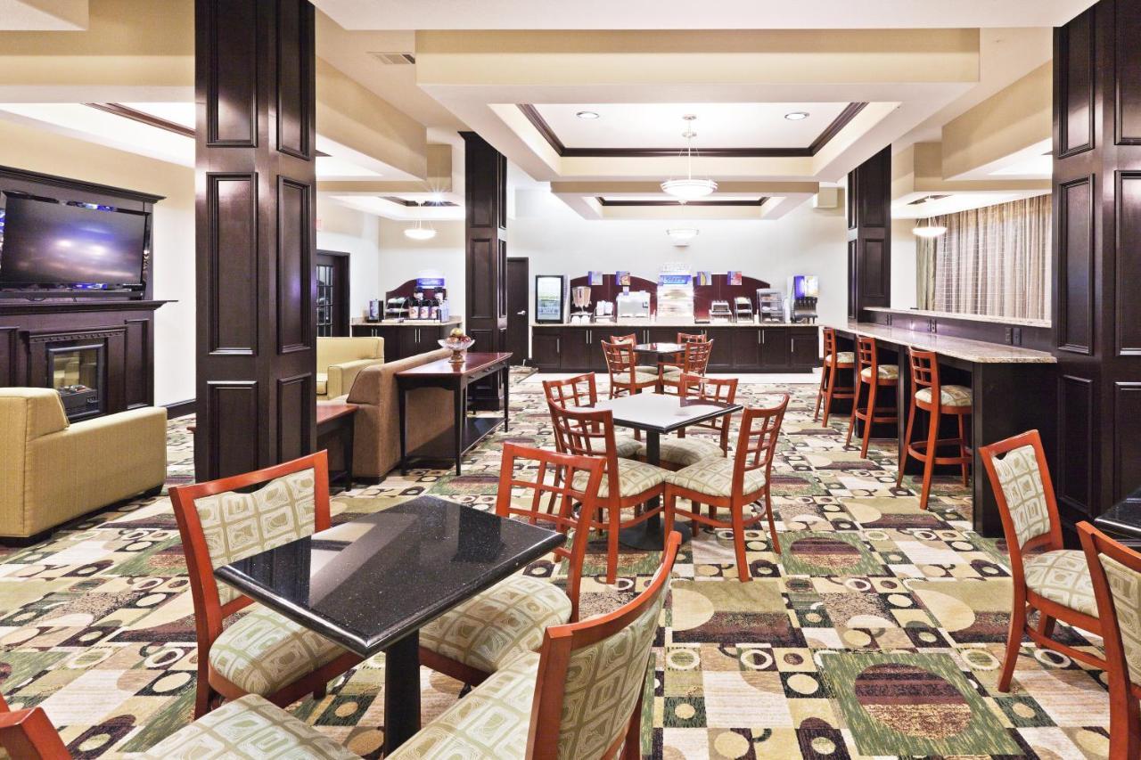 Holiday Inn Express & Suites Brownfield Εξωτερικό φωτογραφία