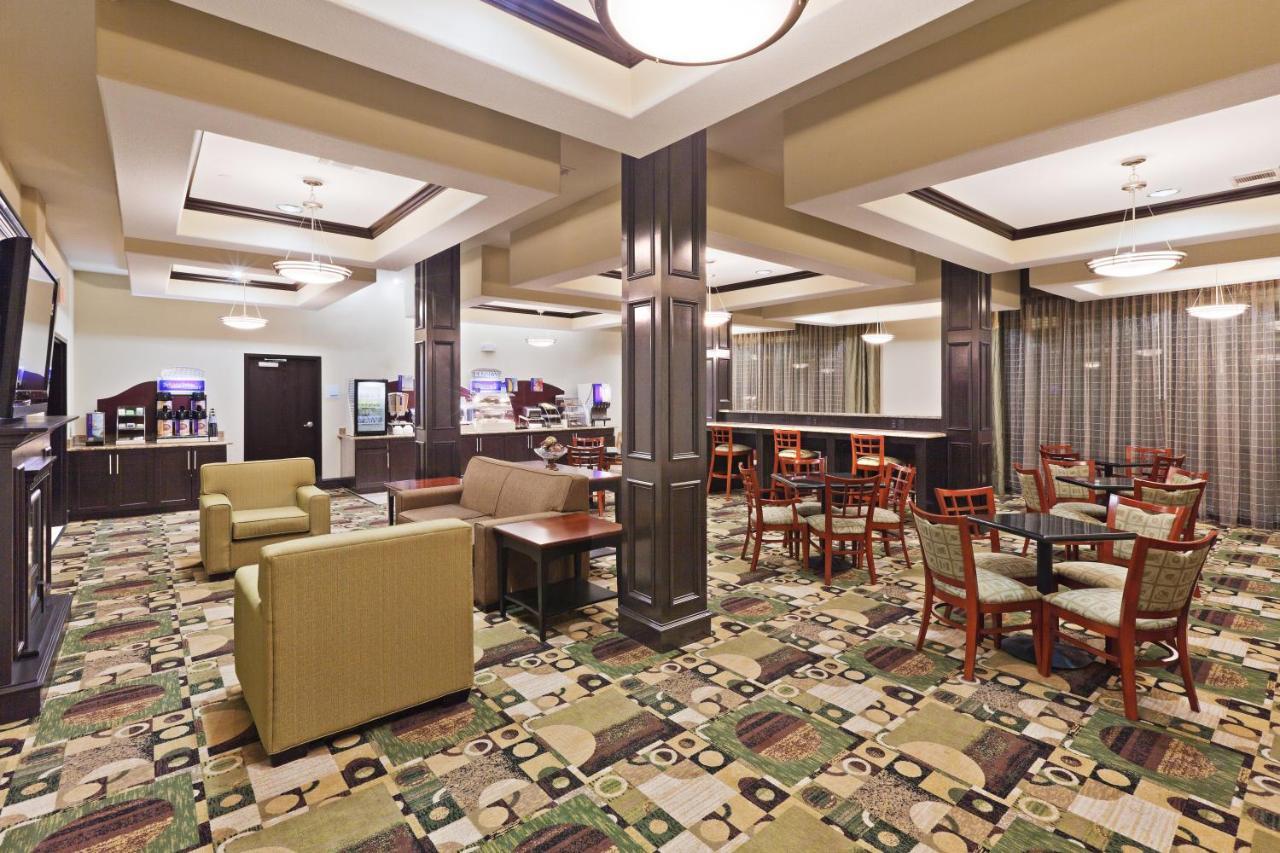 Holiday Inn Express & Suites Brownfield Εξωτερικό φωτογραφία
